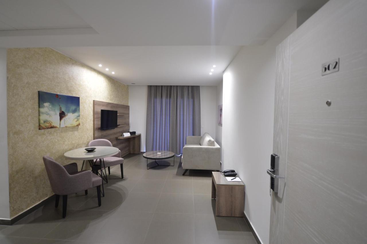 Zett Hotel Jounieh Exterior foto