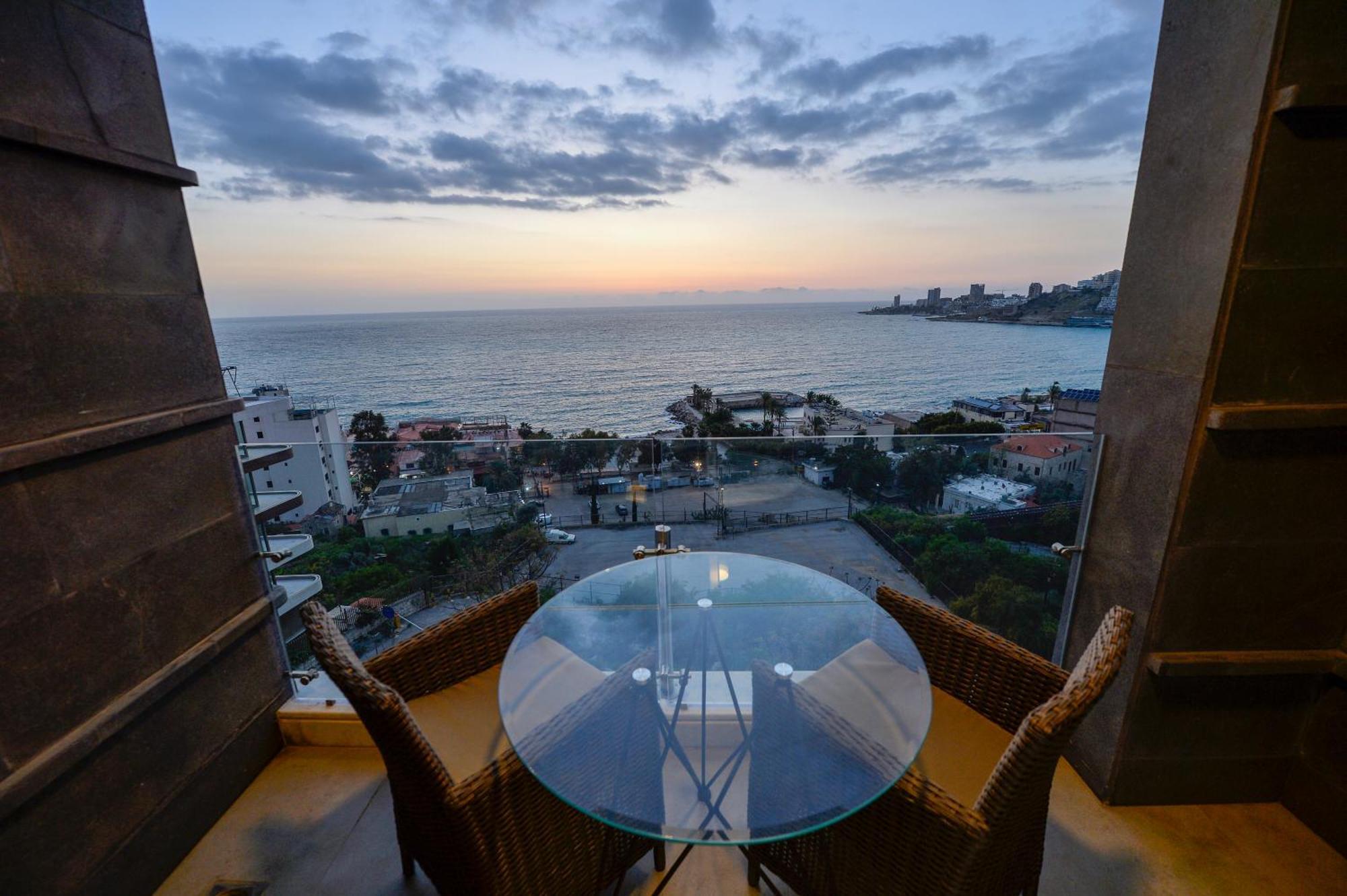 Zett Hotel Jounieh Exterior foto